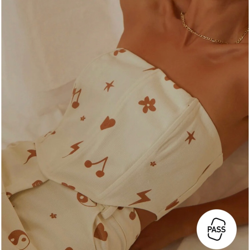 💖 HOSTPICK Fashion Flashback Bustier - Chocolate 90s Motif 🍫🍒🌸⚡️☯️